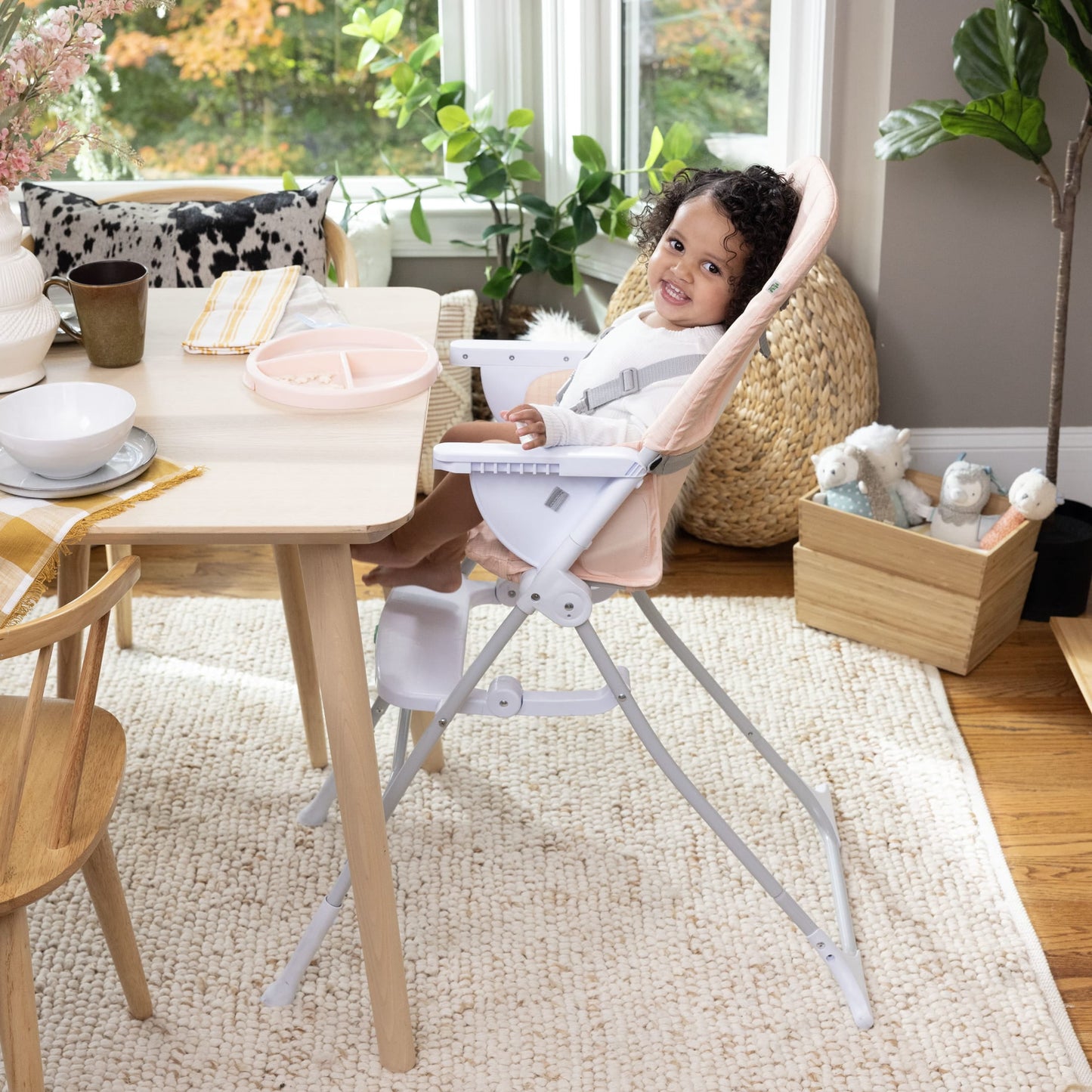 Ity by Sun Valley Compact Folding High Chair - for Ages 6 Months and Up, Unisex - Pink